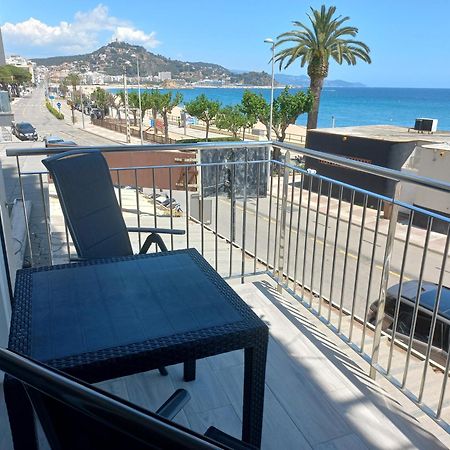 Estudio Con Impresionantes Vistas Al Mar 布拉内斯 外观 照片